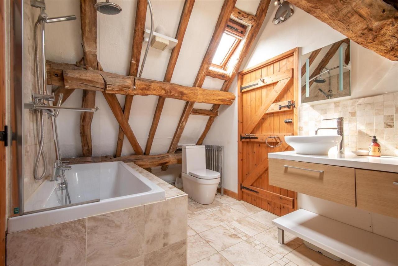 Elegant Peaceful Barn In Rural Village Setting Close To Stratford Upon Avon Stratford-upon-Avon Exterior foto